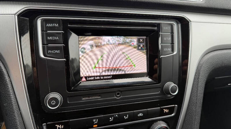 2016 Volkswagen Passat 1.8T S