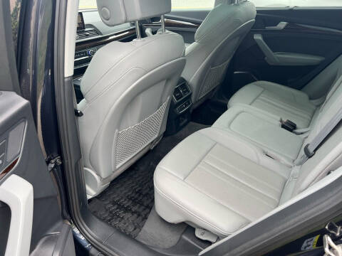 2018 Audi Q5 2.0T quattro Premium Plus