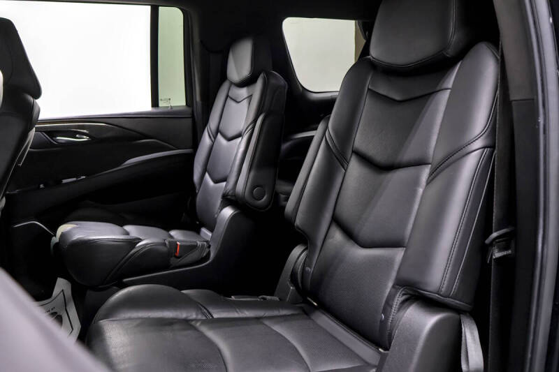 2018 Cadillac Escalade ESV Platinum