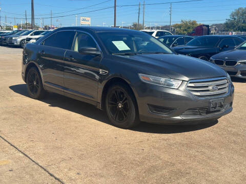 2017 Ford Taurus SE