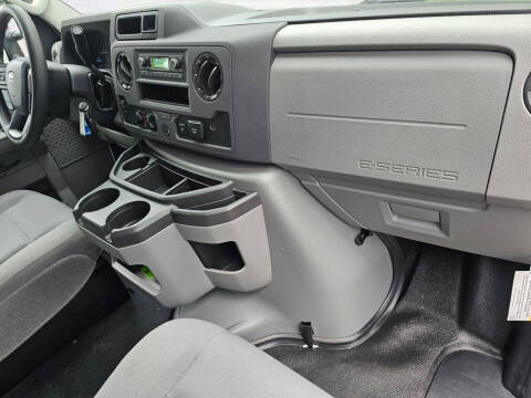 2025 Ford E-Series