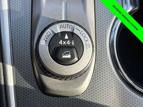 2017 Nissan Pathfinder SL