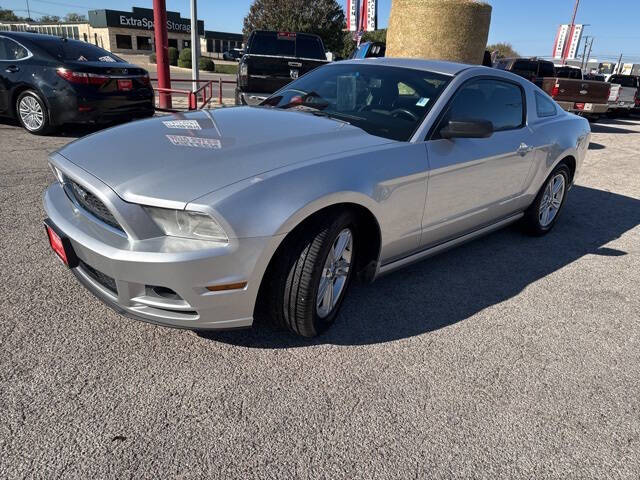 2014 Ford Mustang V6