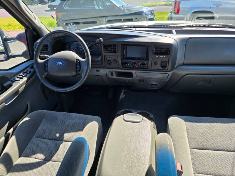 2004 Ford Excursion XLT