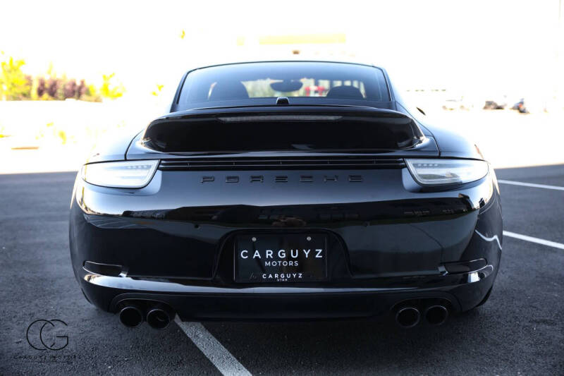 2015 Porsche 911