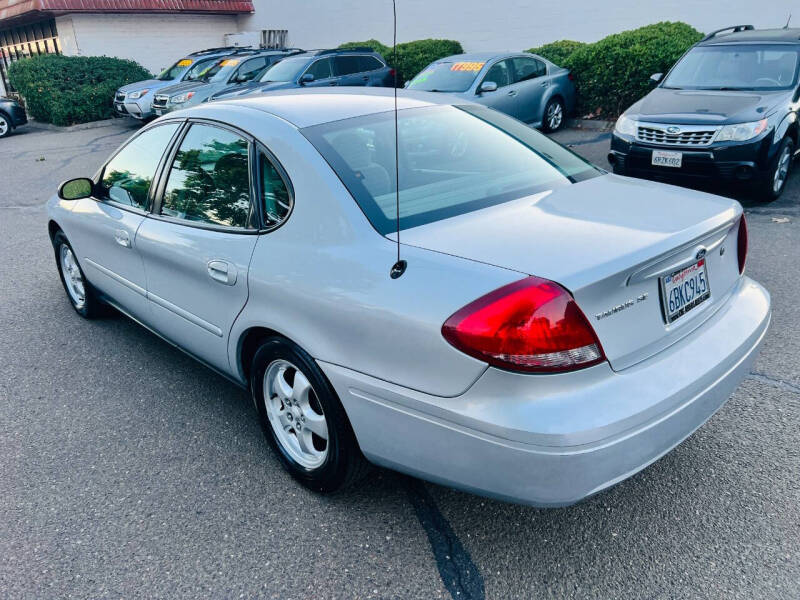 2007 Ford Taurus SE