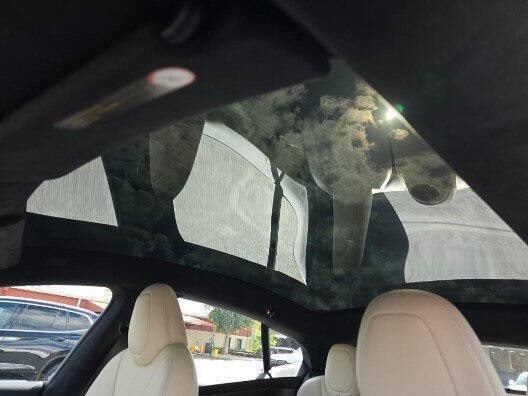 2022 Tesla Model S Plaid