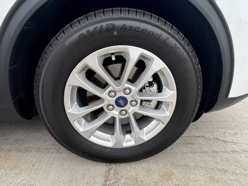 2022 Ford Escape SE