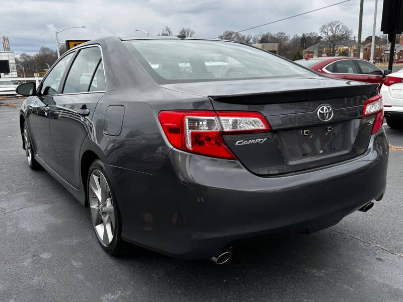 2012 Toyota Camry SE V6