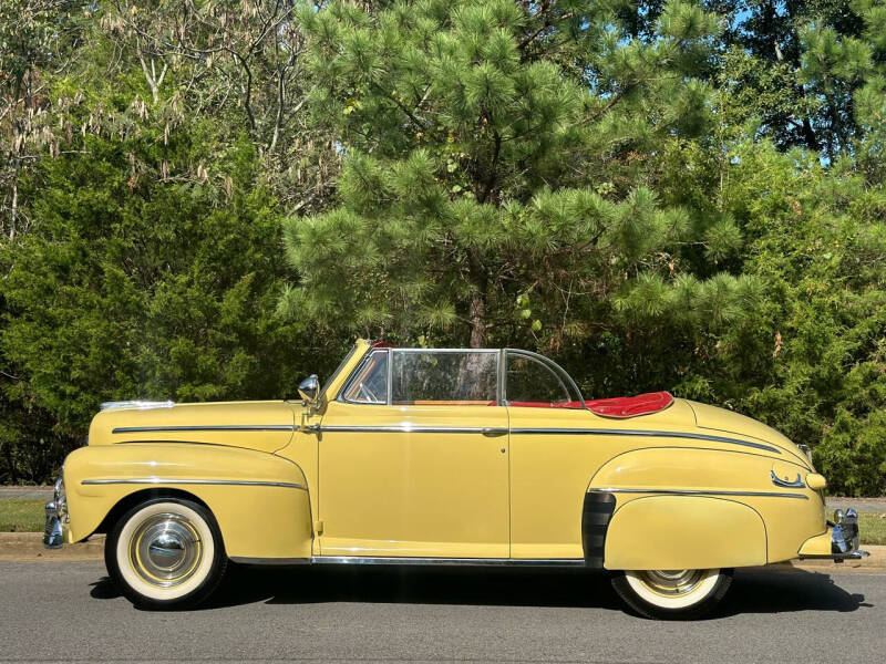 1948 Ford Super Deluxe