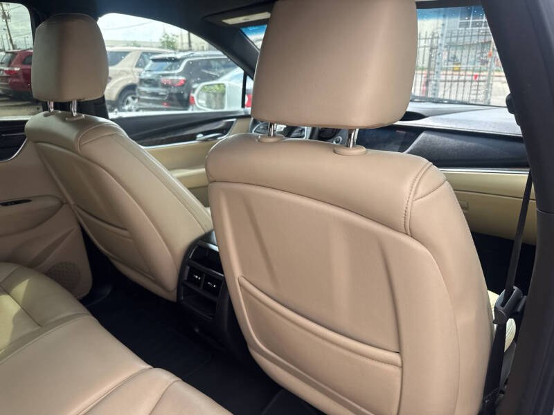 2017 Cadillac XT5