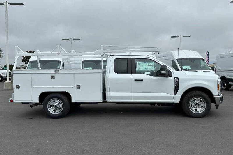2025 Ford F-350 Super Duty XL