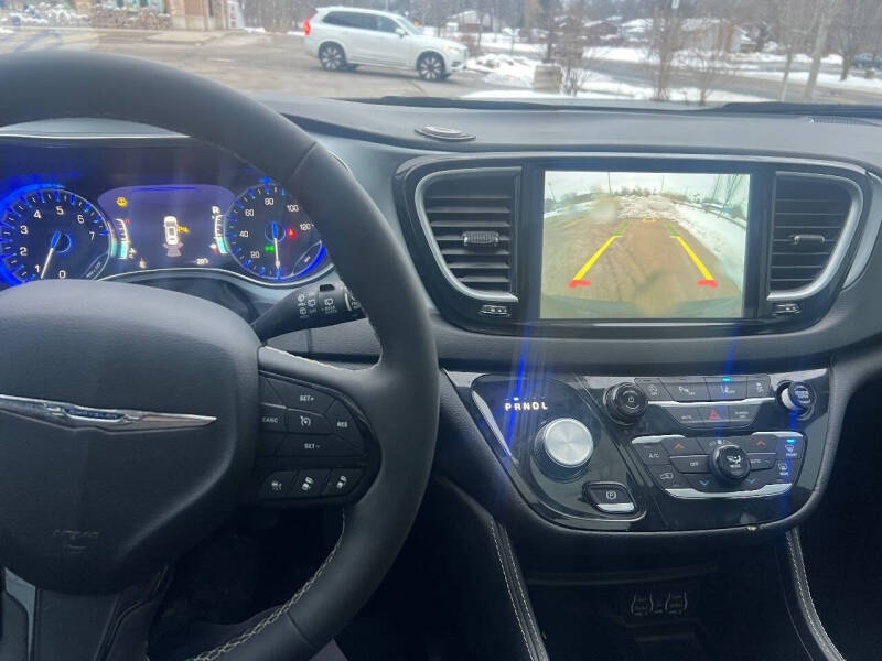 2025 Chrysler Pacifica Limited