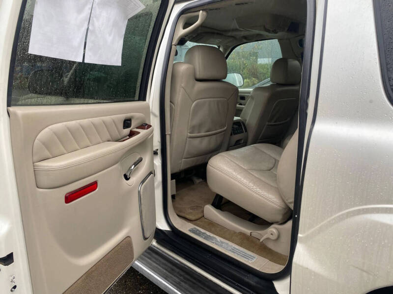 2005 Cadillac Escalade ESV Platinum Edition