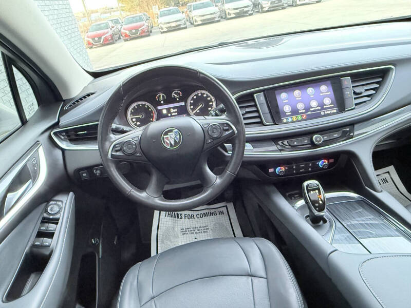 2020 Buick Enclave Essence