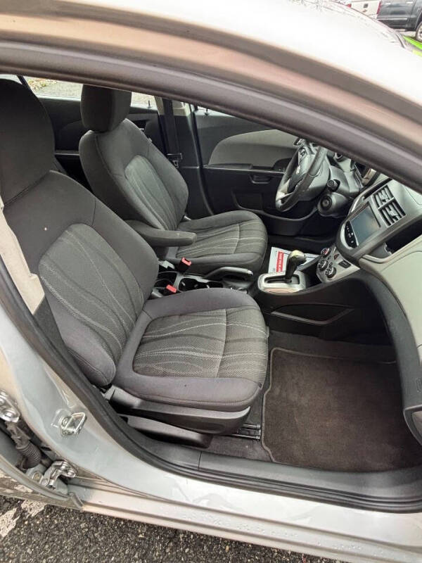 2015 Chevrolet Sonic LT Auto