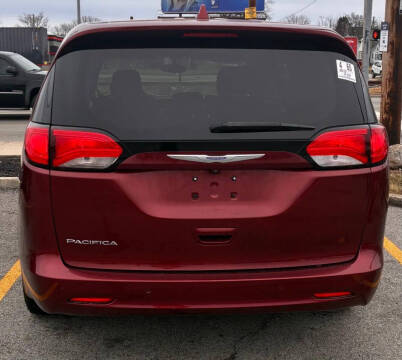 2019 Chrysler Pacifica LX