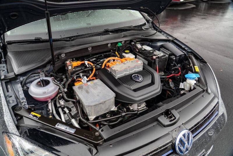 2016 Volkswagen e-Golf SEL Premium