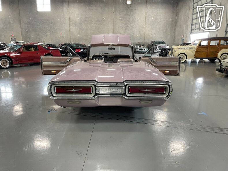 1964 Ford Thunderbird