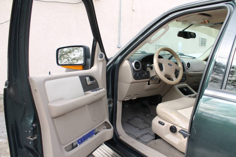 2003 Ford Expedition Eddie Bauer