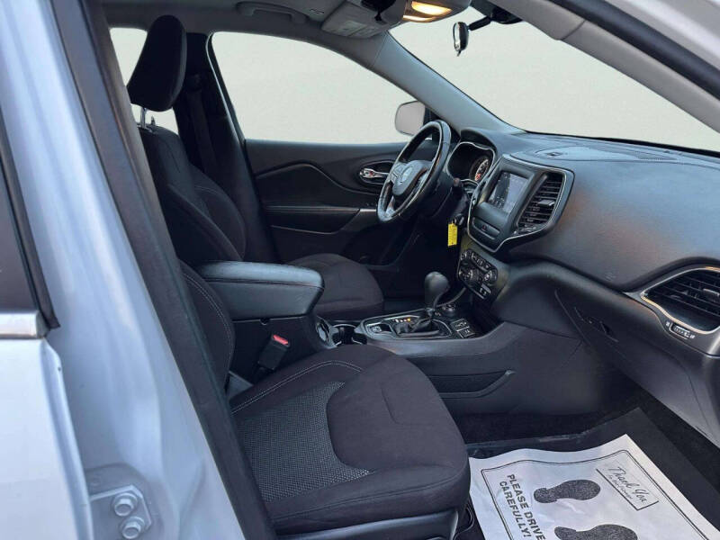 2019 Jeep Cherokee Latitude