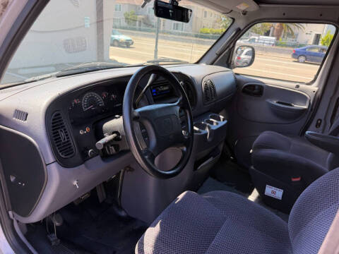 1998 Dodge Ram Van 3500