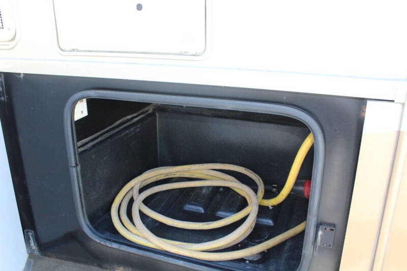 2015 Thor Motor Coach Challenger 37DT