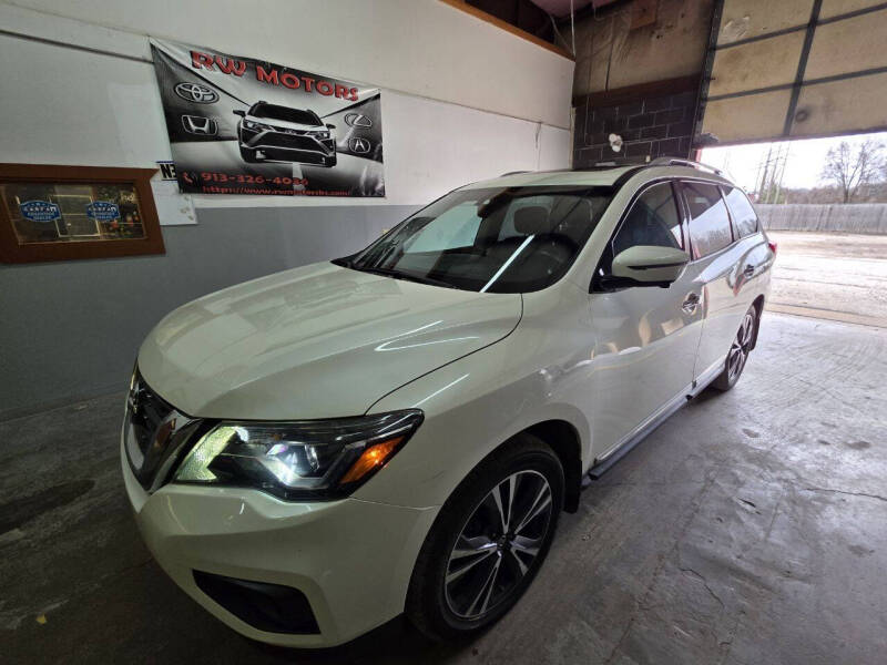 2017 Nissan Pathfinder Platinum