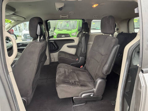 2015 Dodge Grand Caravan American Value Package