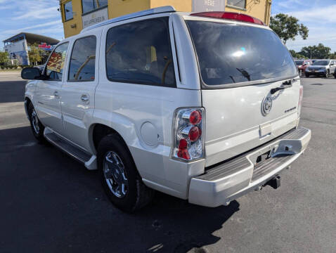 2003 Cadillac Escalade