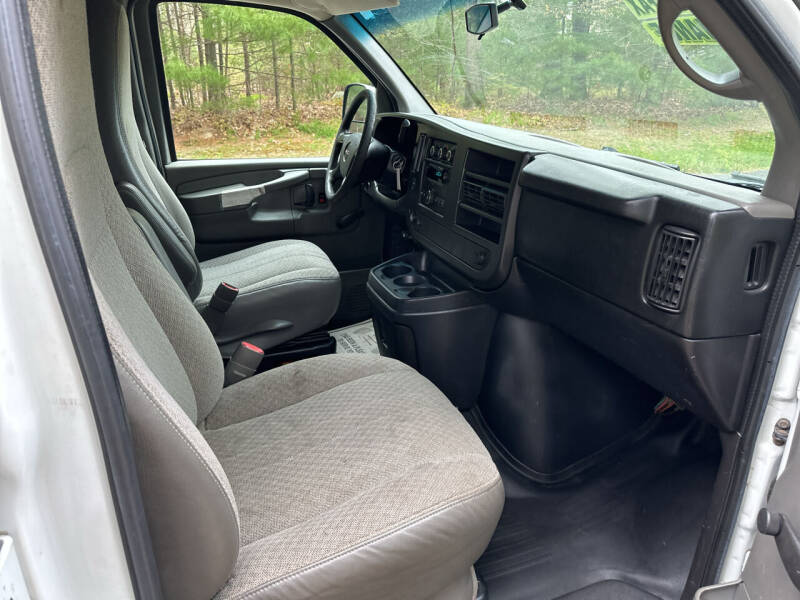 2011 GMC Savana 2500