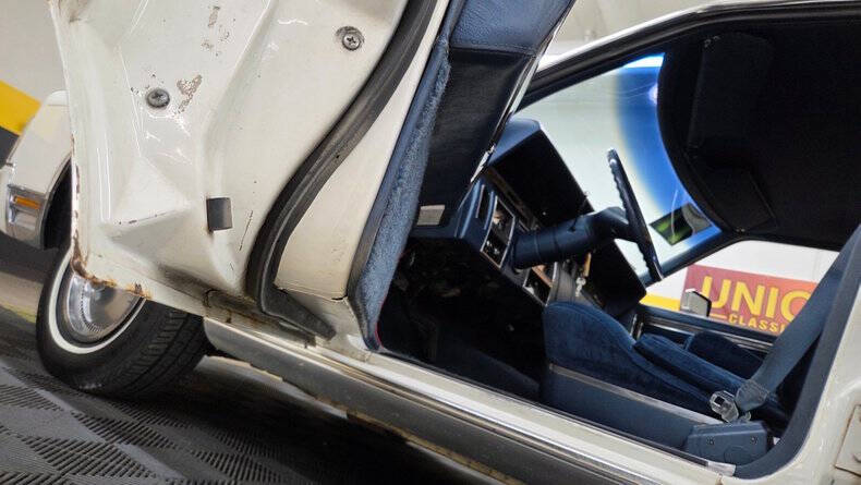 1977 Lincoln Continental