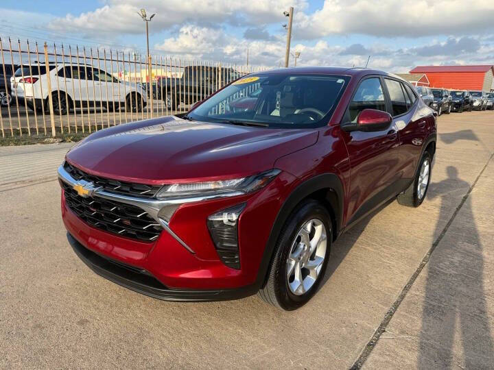 2025 Chevrolet Trax LS