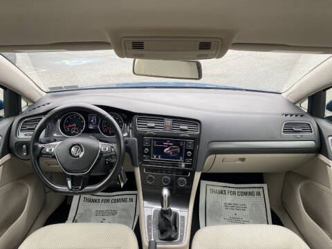 2018 Volkswagen Golf TSI S