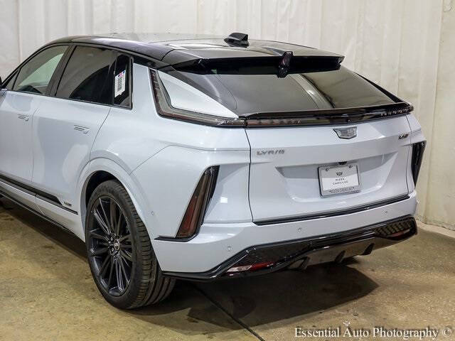 2026 Cadillac LYRIQ-V Premium