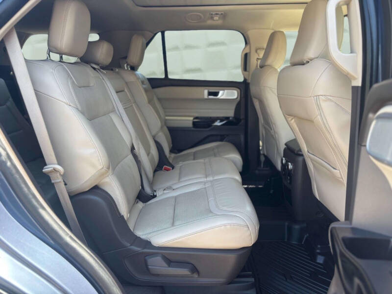 2021 Ford Explorer Platinum