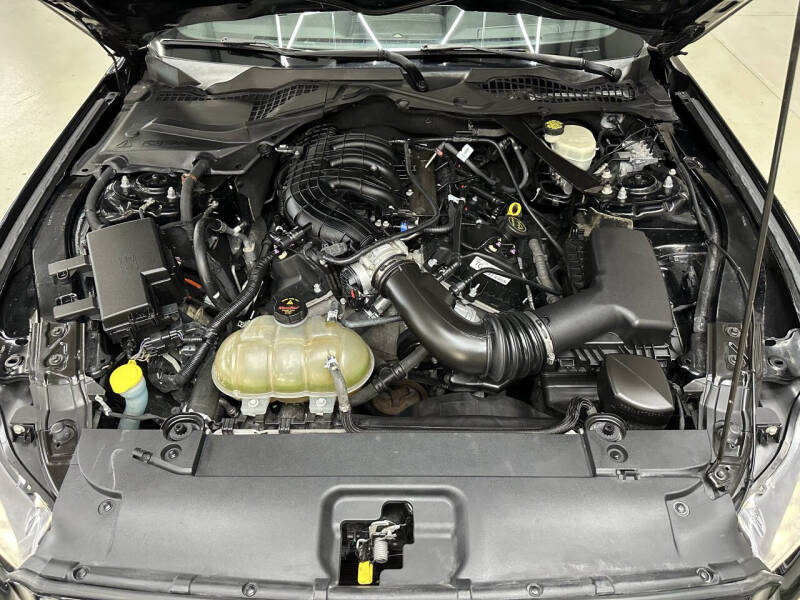 2016 Ford Mustang V6