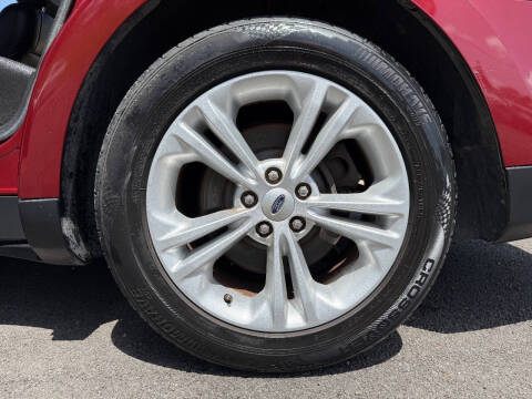 2017 Ford Taurus SEL