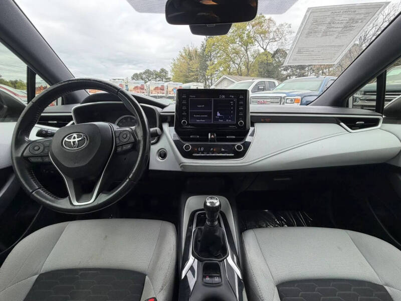 2020 Toyota Corolla Hatchback SE