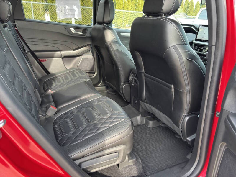 2023 Ford Escape Hybrid Platinum