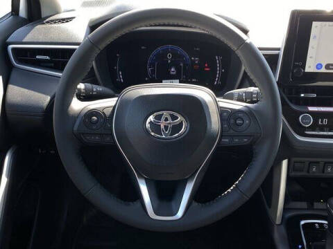 2025 Toyota Corolla Cross XLE