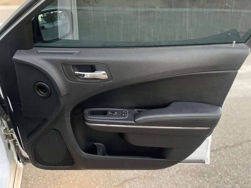 2013 Dodge Charger SE