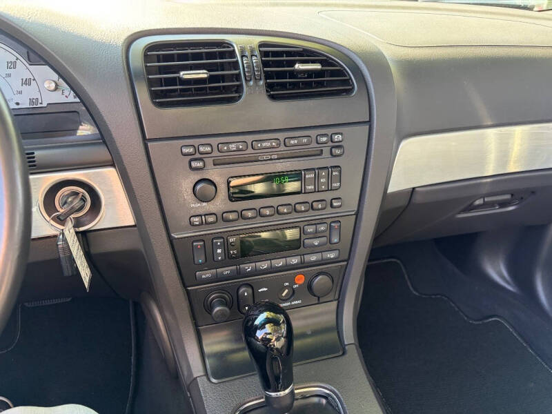 2002 Ford Thunderbird Deluxe