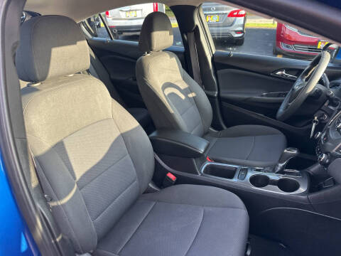 2017 Chevrolet Cruze LT Auto