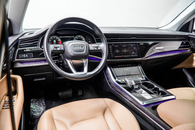 2021 Audi Q8 quattro Prestige 55 TFSI