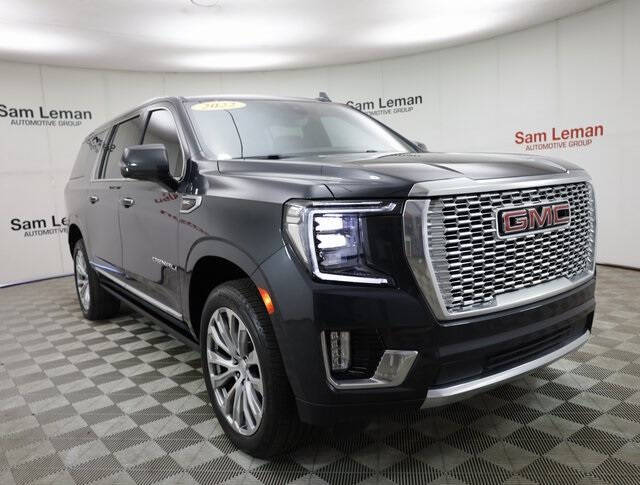 Used 2022 GMC Yukon XL Denali with VIN 1GKS2JKL8NR253283 for sale in Bloomington, IL