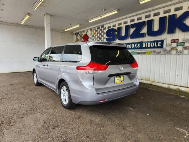 2011 Toyota Sienna