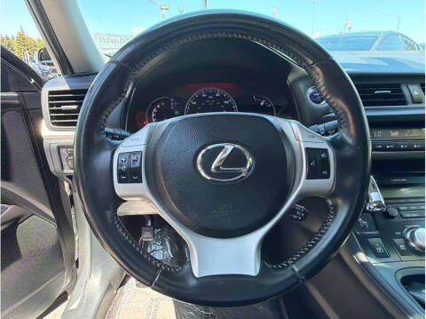 2013 Lexus CT 200h