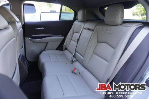 2023 Cadillac XT4 Luxury