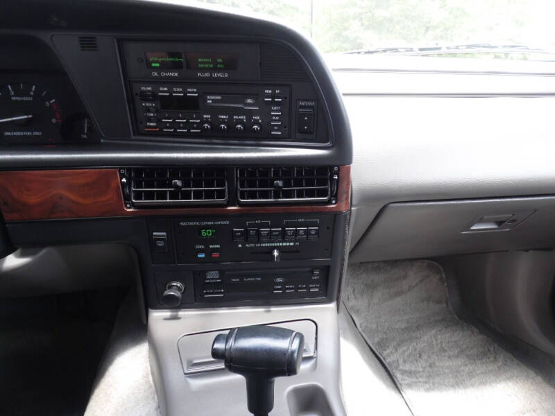 1992 Ford Thunderbird LX